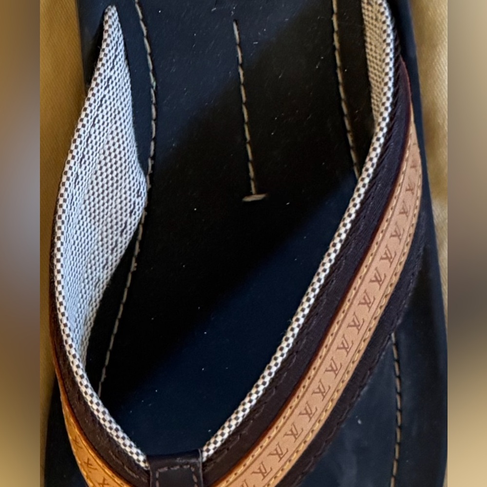 Louis Vuitton Black and Brown Men's Leather Flip Flops - Picture 2 of 2